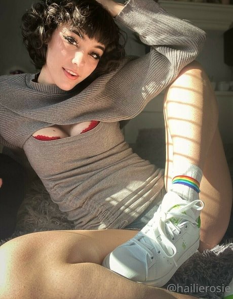 Hailie Rosie photo 6