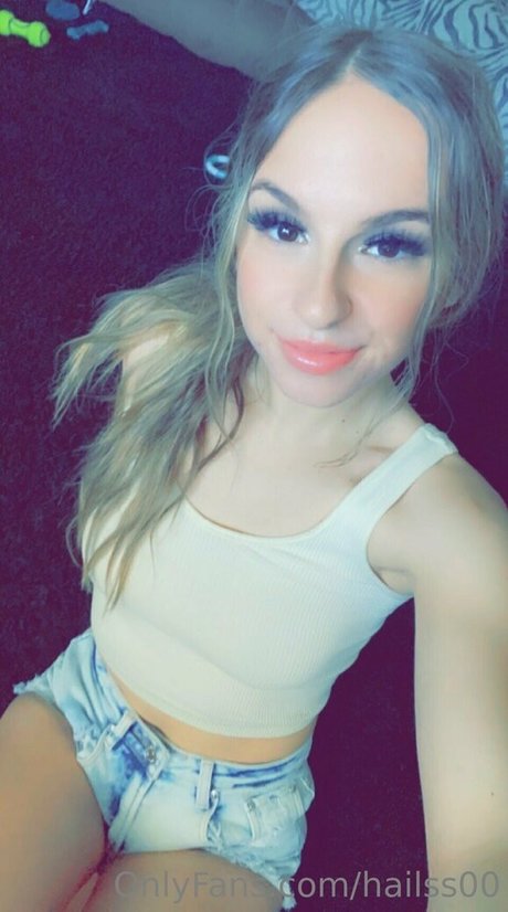 Hailss00 photo 56