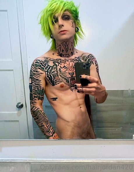 Hairjordan420 photo 5