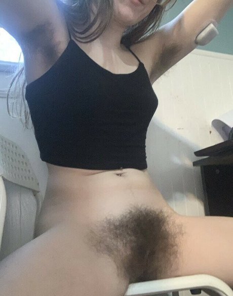 Hairy Women photo 86