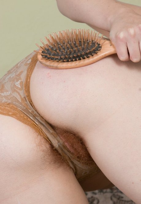 Hairy Women photo 334