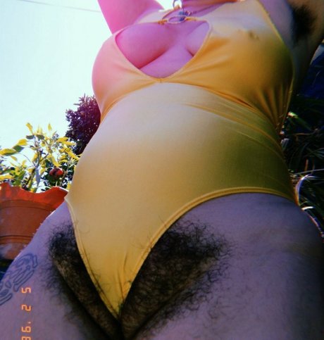 Hairy Women photo 516