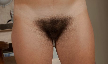 Hairy Women photo 1061