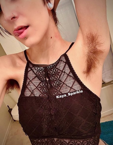 Hairy Women photo 1070