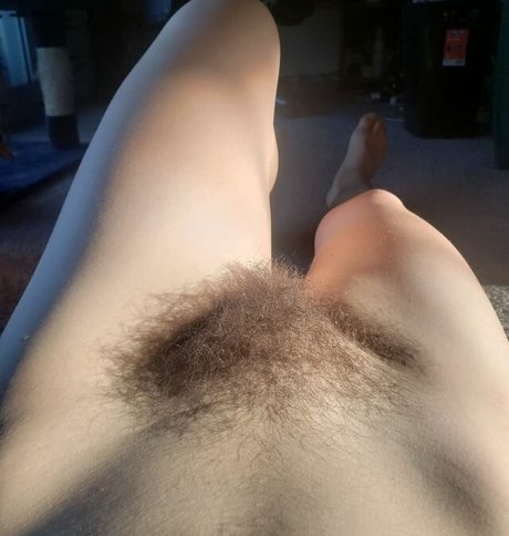 Hairy Women photo 1087