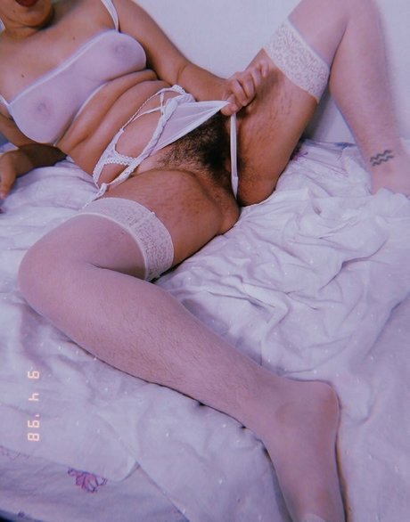 Hairy Women photo 1208