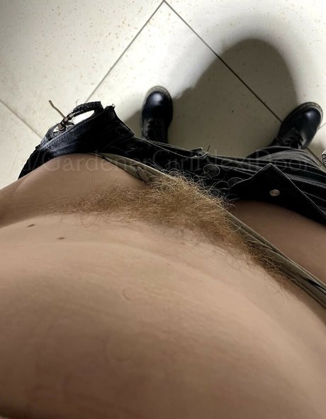 Hairy Women photo 1262