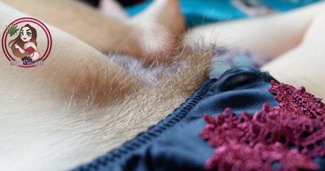 Hairy Women photo 2229