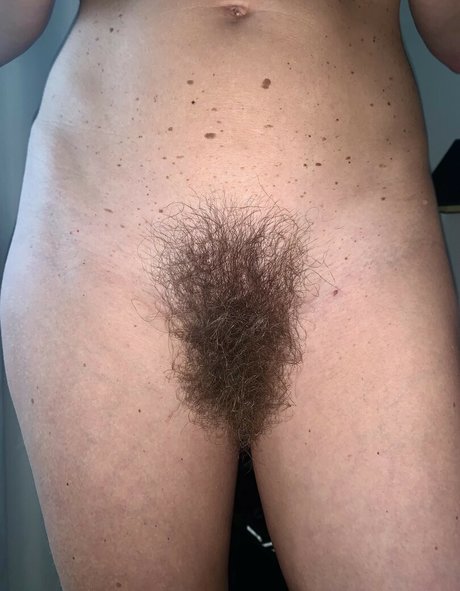 Hairy Women photo 2307