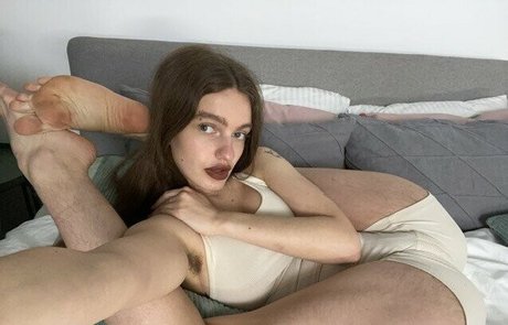 Hairybarbie photo 39