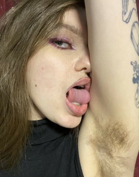 Hairybarbie photo 44