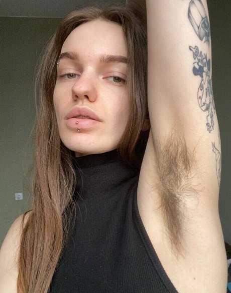 Hairybarbie photo 51