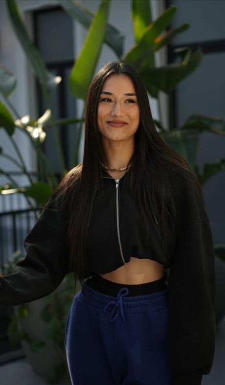 Hale Cabbar photo 30