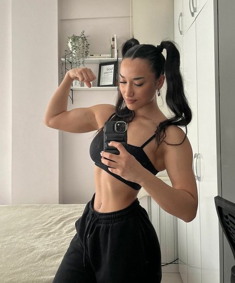 Hale Cabbar photo 32