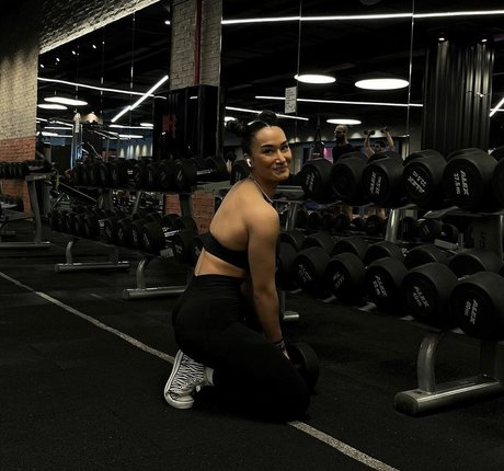 Hale Cabbar photo 40