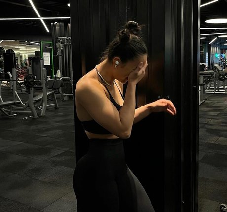 Hale Cabbar photo 49