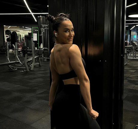 Hale Cabbar photo 50