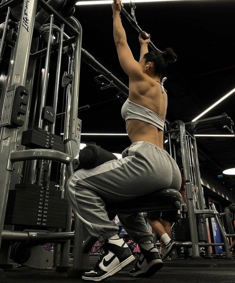 Hale Cabbar photo 76