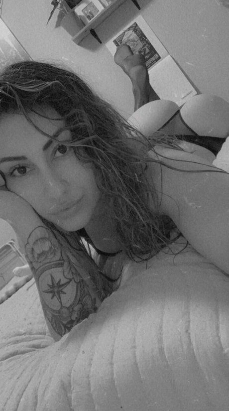 Haley Lorenz photo 4