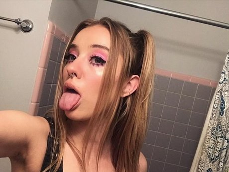 Haley Reed photo 183