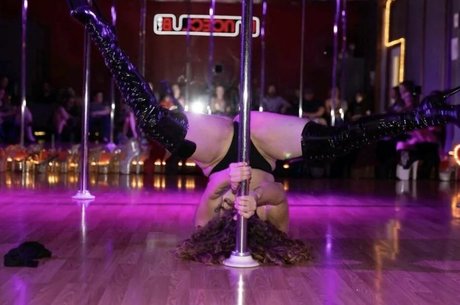 Hallee Hirsh photo 21