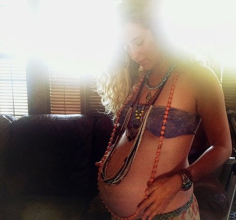 Hallee Hirsh photo 28