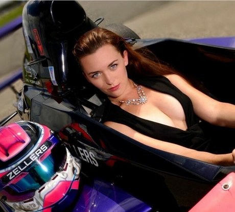 Hanna Zellers photo 10