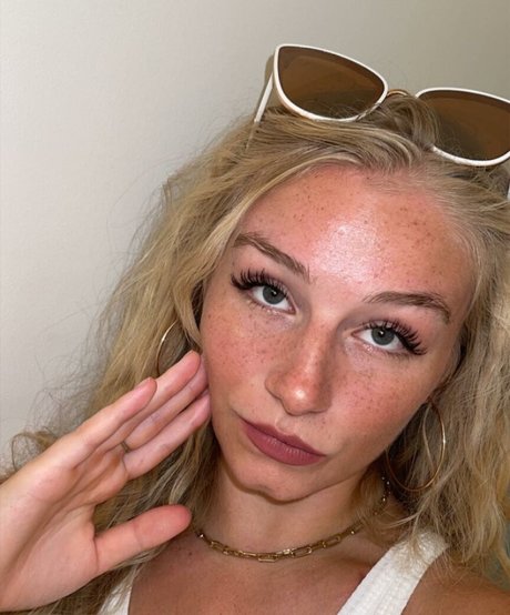 Hannah Alyssa Woods photo 21