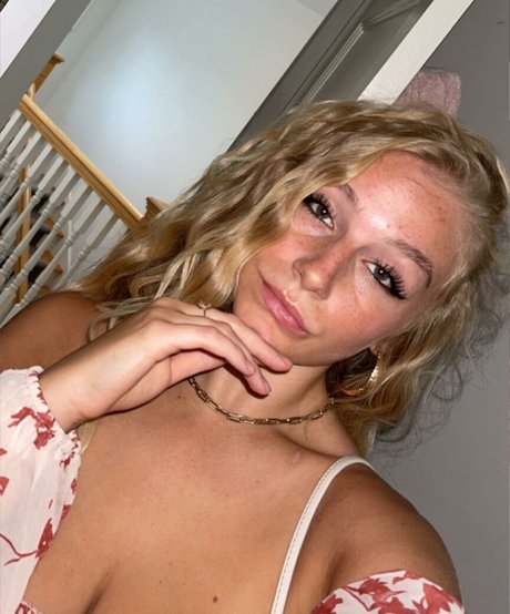 Hannah Alyssa Woods photo 31