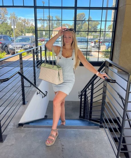 Hannah Alyssa Woods photo 66