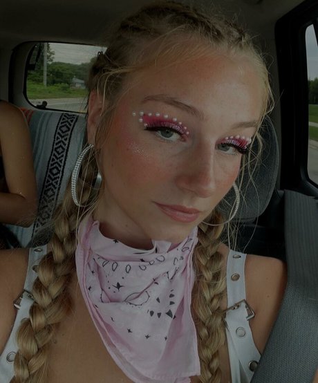 Hannah Alyssa Woods photo 88