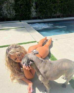Hannah Brooke photo 31