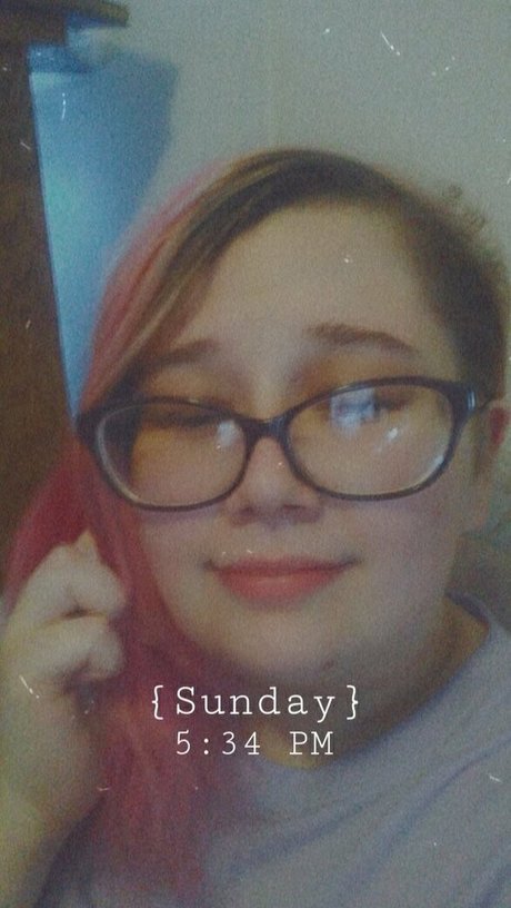 Hannah_horn photo 60