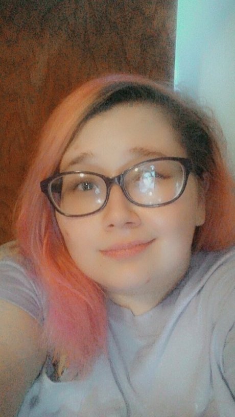 Hannah_horn photo 62