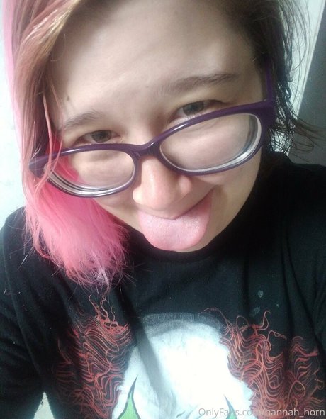 Hannah_horn photo 74