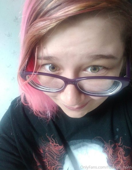 Hannah_horn photo 76
