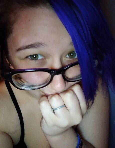 Hannah_horn photo 84