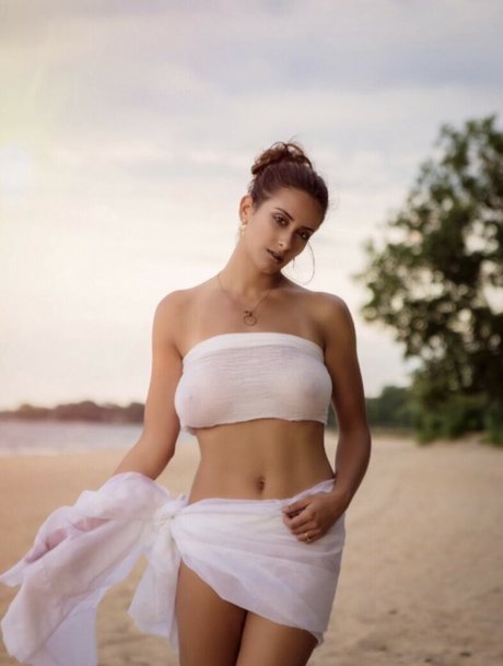 Hannah McClean photo 12