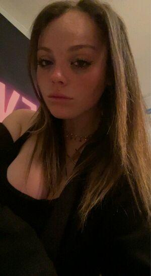 Hannahblanco1 photo 2