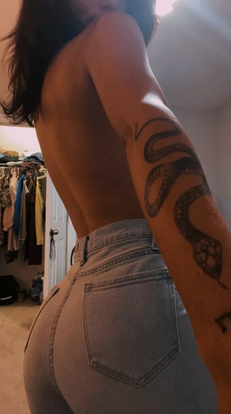Harlee photo 5