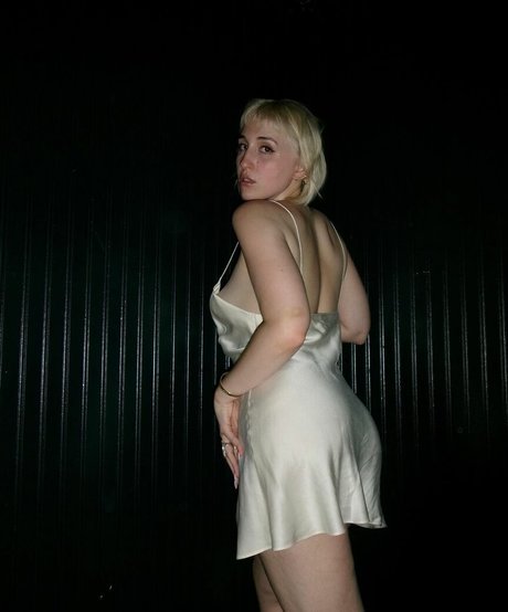 Harley Quinn Smith photo 12