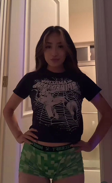 Harmonee Yang photo 24