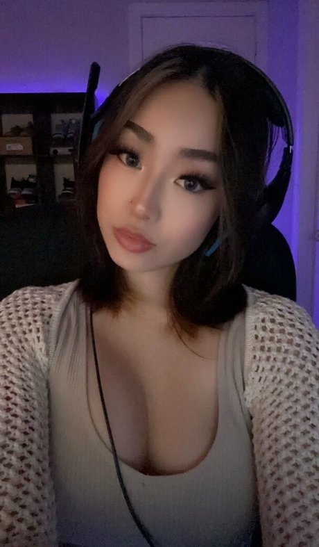 Harmonee Yang photo 43