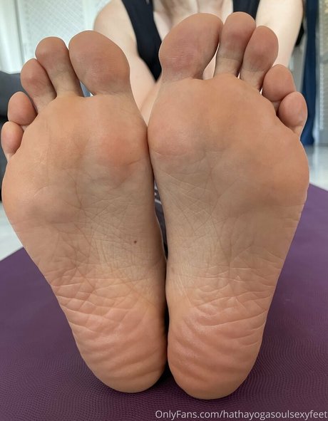 Hathayogasoulsexyfeet photo 5