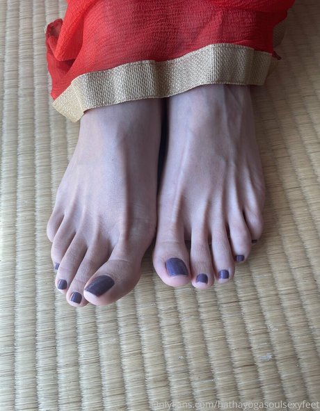 Hathayogasoulsexyfeet photo 8