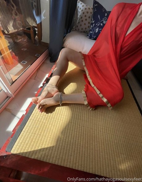 Hathayogasoulsexyfeet photo 18