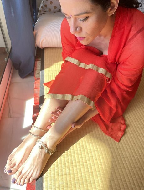 Hathayogasoulsexyfeet photo 25
