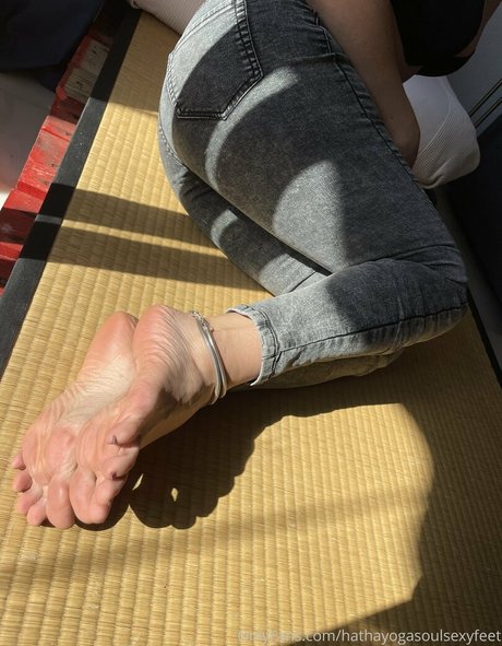 Hathayogasoulsexyfeet photo 40