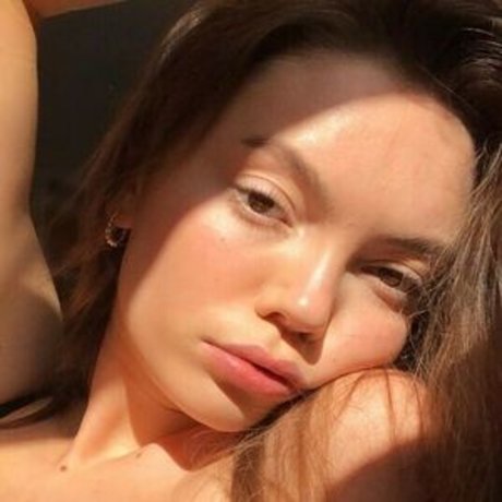 Profile photo of Hattieosbourn