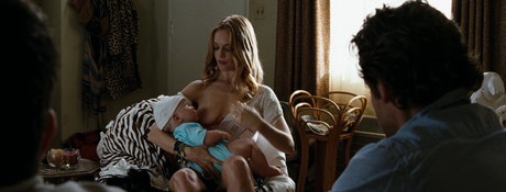 Heather Graham photo 84